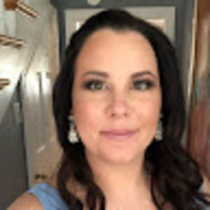 Meet your Posher, Cynthia